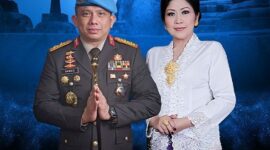 Mantan Irjen Ferdy Sambo bersama Putri Candrawathi.