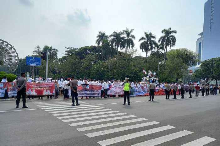 Aksi Unjuk Rasa. (Instagram.com/@tmcpoldametro)