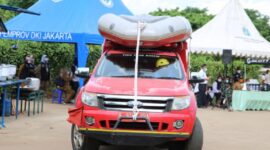 Gulkarmat has prepared 12 rubber boats and a water pump to anticipate puddles in the rainy season. (Dok. beritajakarta.id)