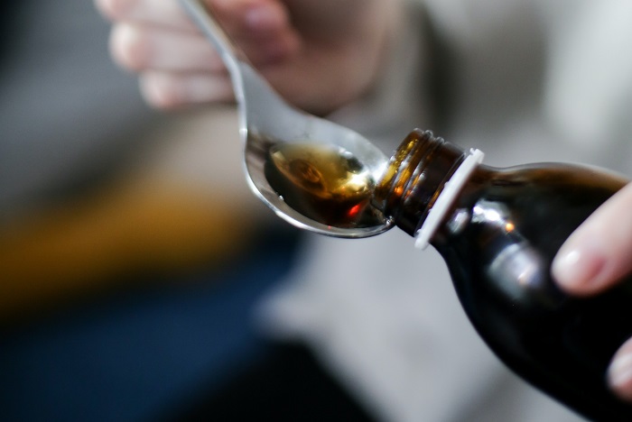 Masyarakat diminta untuk tidak mengonsumsi obat panas cair berupa sirup. (Pexels.com/cottonbro)
