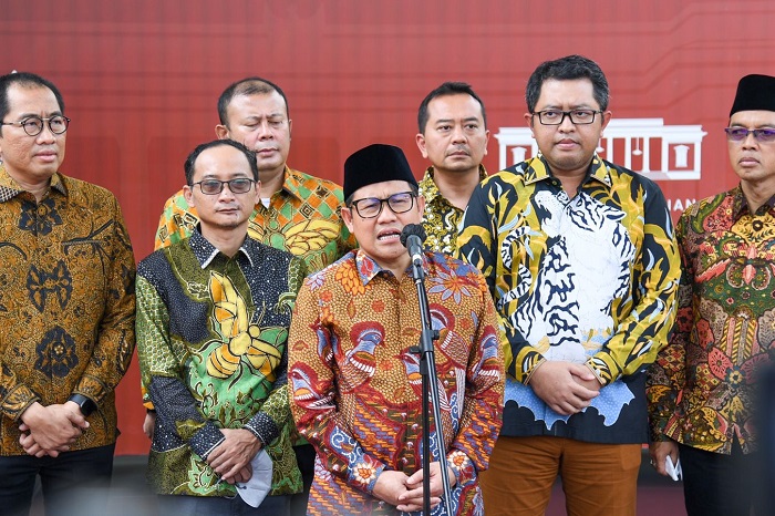 Ketua Umum PKB Muhaimin Iskandar didampingi delegasi PKB memberikan keterangan pers usai bertemu dengan Presiden Jokowi. (Dok. Setkab.go.id) 