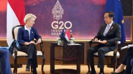 Presiden Jokowi saat melakukan pertemuan bilateral dengan Presiden Komisi Eropa Ursula Von Der Leyen. (Dok. Biro Pers Sekretariat Presiden/Muchlis Jr) 
