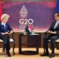 Presiden Jokowi saat melakukan pertemuan bilateral dengan Presiden Komisi Eropa Ursula Von Der Leyen. (Dok. Biro Pers Sekretariat Presiden/Muchlis Jr) 

