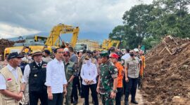 Tanah Longsor akibat gempa bumi kabupaten Cianjur.  (Dok. Biro Pers Sekretariat Presiden/Laily Rachev) 
