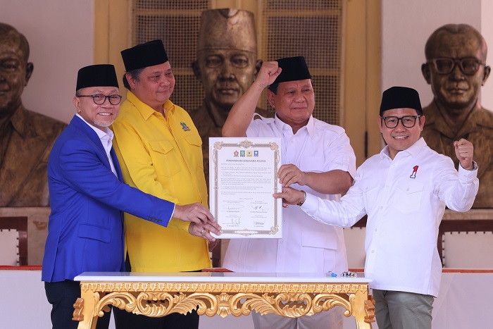 Ketua Umum Partai Gerindra Prabowo Subianto bersama Ketuam Umum Partai Golkar Airlangga Hartarto, Ketua Umum ZUlkifli Hasan dan Ketua Umum PKB Muhaimin Iskandar. (Facbook.com/@Prabowo Subianto)
