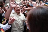 Ketua Umum Partai Gerindra Prabowo Subianto menghadiri acara peresmian Rumah Pemenangan Relawan Prabowo Presiden. (Dok. Tim Media Prabowo Subianto) 
