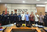 Foto: Ketua BNSP, Syamsi Hari, menyambut Kunjungan Kerja LSP KPK dalam upaya meningkatkan standar kompetensi antikorupsi. (18/1/24).(Doc.BNSP)