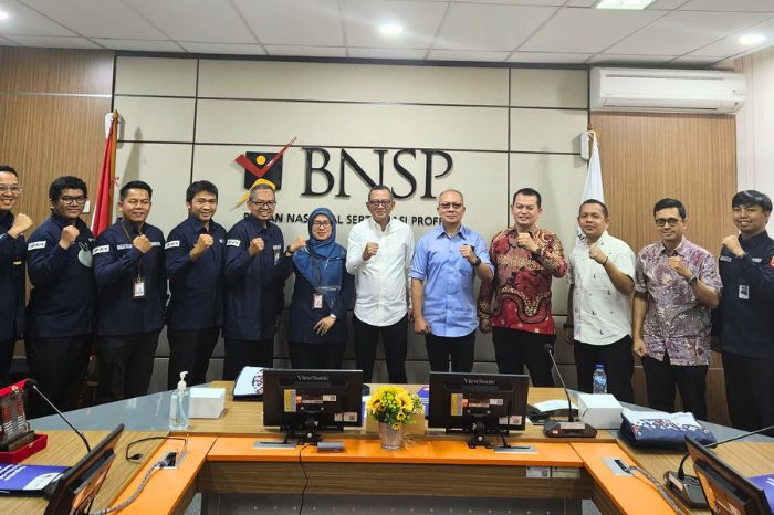 Foto: Ketua BNSP, Syamsi Hari, menyambut Kunjungan Kerja LSP KPK dalam upaya meningkatkan standar kompetensi antikorupsi. (18/1/24).(Doc.BNSP)