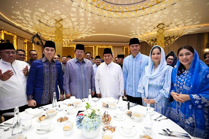 Presiden terpilih 2024-2029 Prabowo Subianto menghadiri acara silaturahmi dan buka puasa bersama Partai Demokrat di Hotel St Regis. (Facebook.com/@DPP Partai Demokrat)

